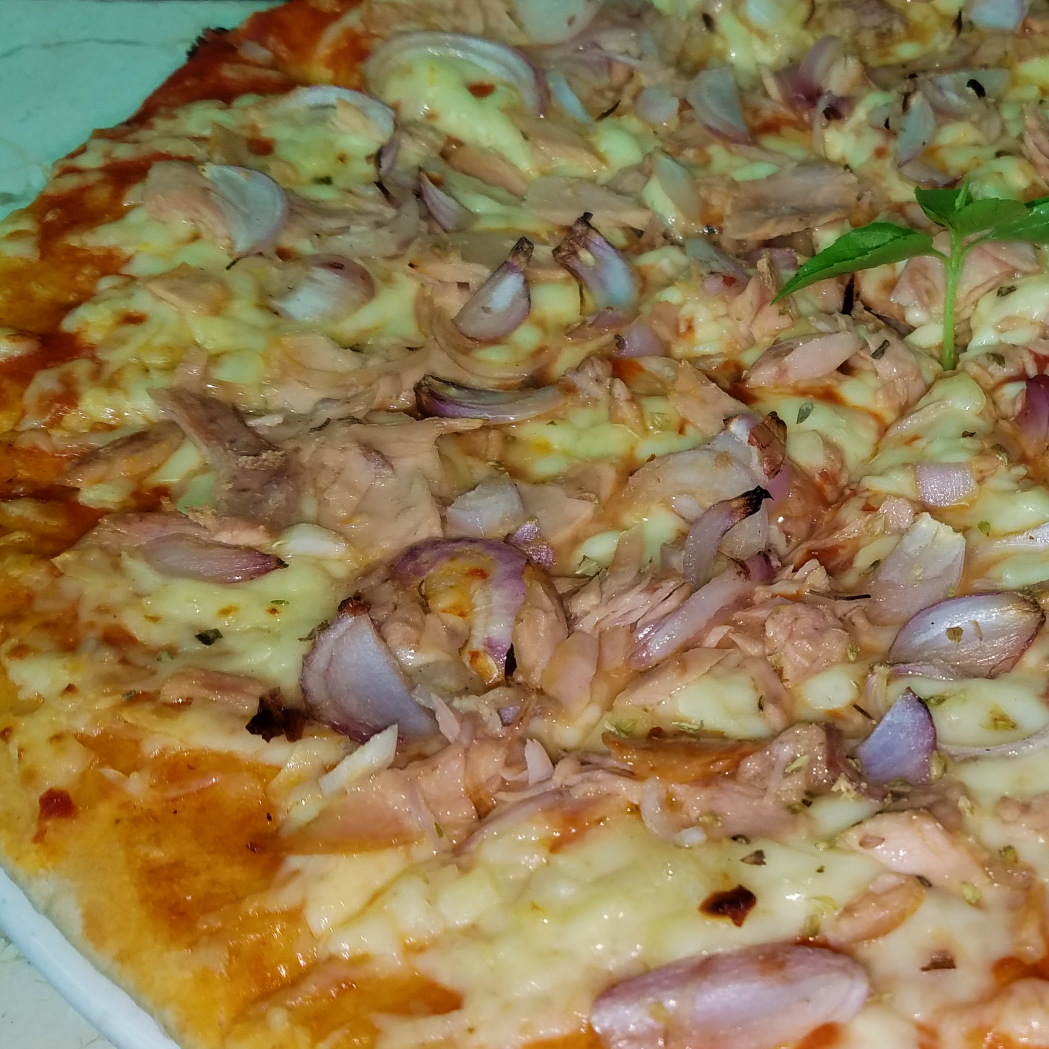 Pizza de Atún, 14 pulgadas